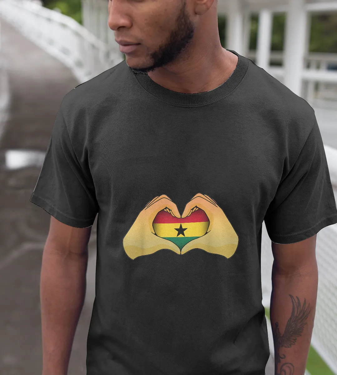 1sttheworld T-Shirt - Heart Hand Ghana Flag T-Shirt Black A35