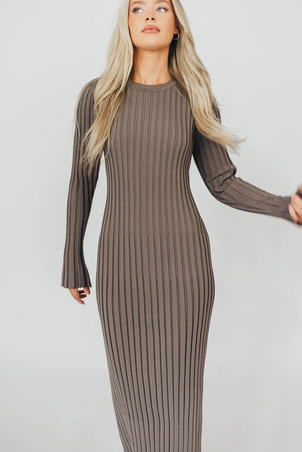 Colette Premium Long Sleeved Ribbed Knit Maxi Dress in Mocha Slate - Bump Friendly