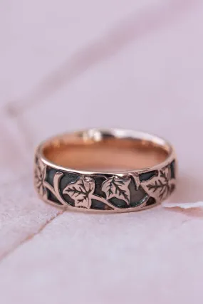 Gold ivy pattern wedding band, men's wedding band with leaf motif