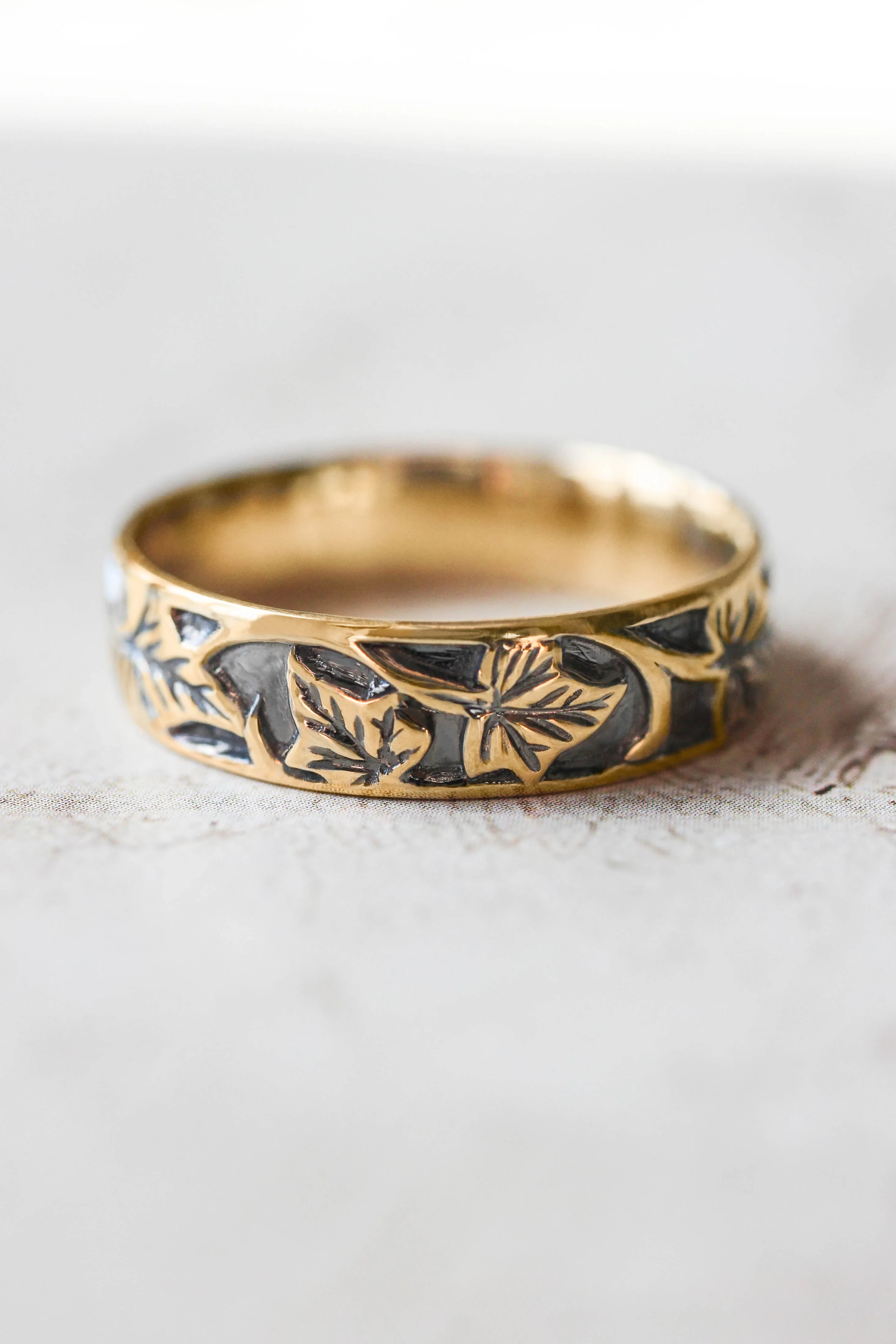 Gold ivy pattern wedding band, men's wedding band with leaf motif